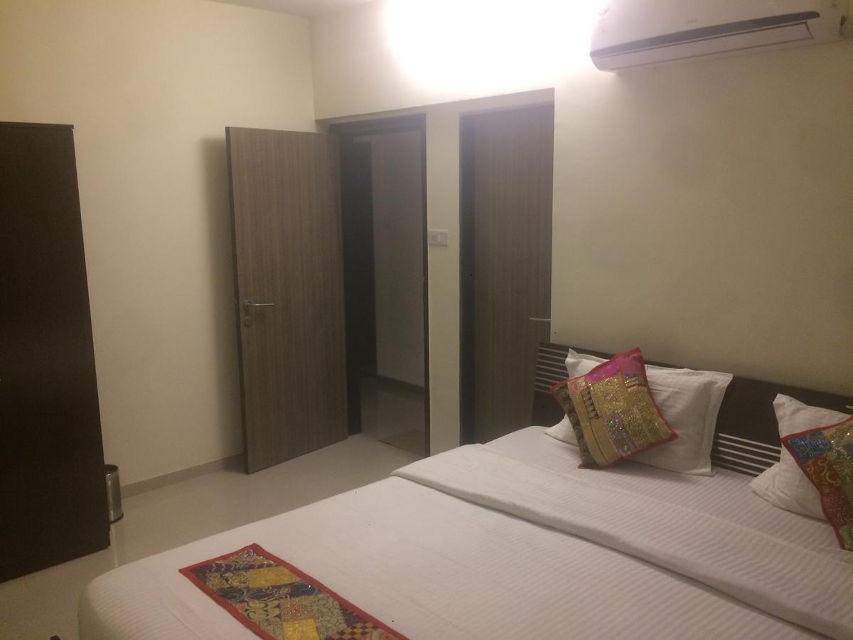 Poonam Hieghts Bombaim Exterior foto