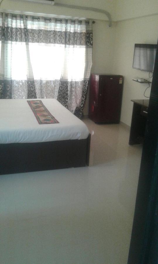 Poonam Hieghts Bombaim Exterior foto